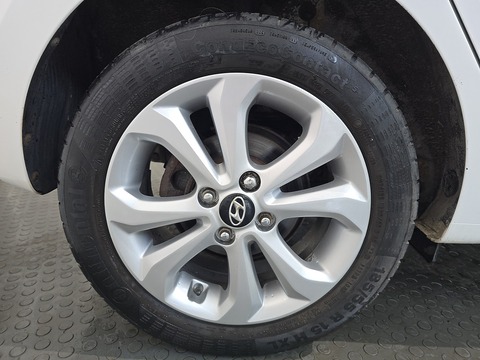1.2 Premium SE Hatchback 5dr Petrol Manual Euro 6 (87 ps)