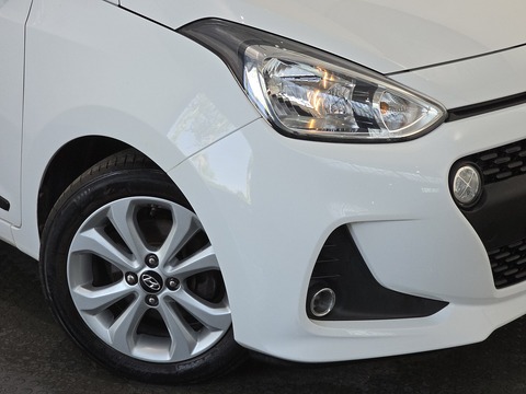 1.2 Premium SE Hatchback 5dr Petrol Manual Euro 6 (87 ps)