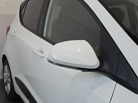 1.2 Premium SE Hatchback 5dr Petrol Manual Euro 6 (87 ps)