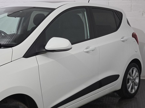 1.2 Premium SE Hatchback 5dr Petrol Manual Euro 6 (87 ps)
