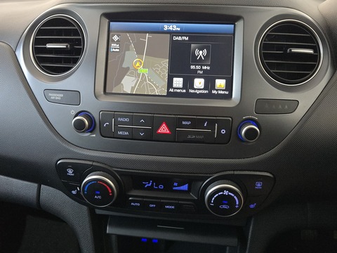 1.2 Premium SE Hatchback 5dr Petrol Manual Euro 6 (87 ps)
