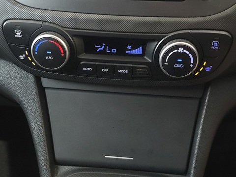 1.2 Premium SE Hatchback 5dr Petrol Manual Euro 6 (87 ps)