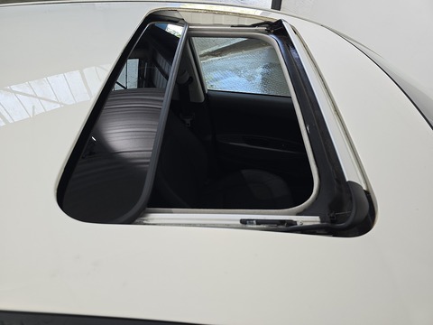 1.2 Premium SE Hatchback 5dr Petrol Manual Euro 6 (87 ps)