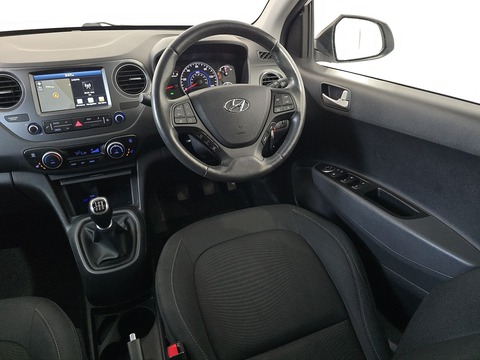 1.2 Premium SE Hatchback 5dr Petrol Manual Euro 6 (87 ps)