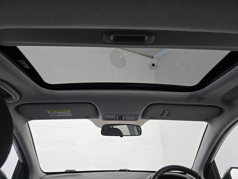 1.2 Premium SE Hatchback 5dr Petrol Manual Euro 6 (87 ps)