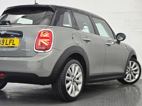 1.5 Cooper Classic Hatchback 5dr Petrol Manual Euro 6 (s/s) (136 ps)