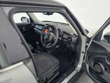 MINI Hatch Cooper Classic 