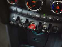 MINI Hatch Cooper Classic 