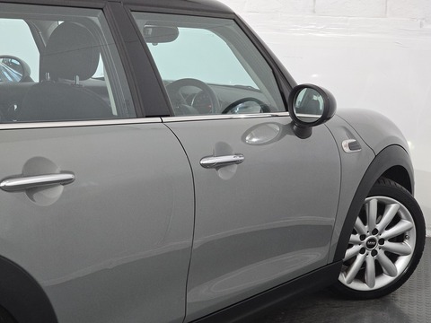 1.5 Cooper Classic Hatchback 5dr Petrol Manual Euro 6 (s/s) (136 ps)