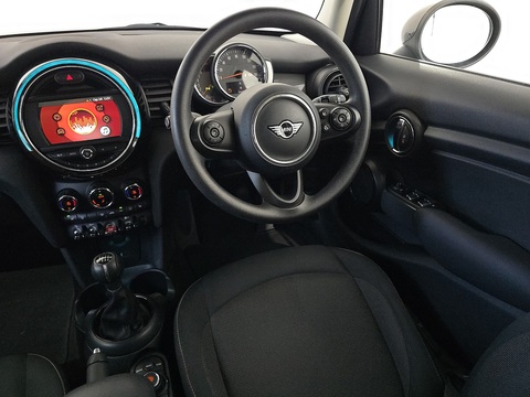 1.5 Cooper Classic Hatchback 5dr Petrol Manual Euro 6 (s/s) (136 ps)
