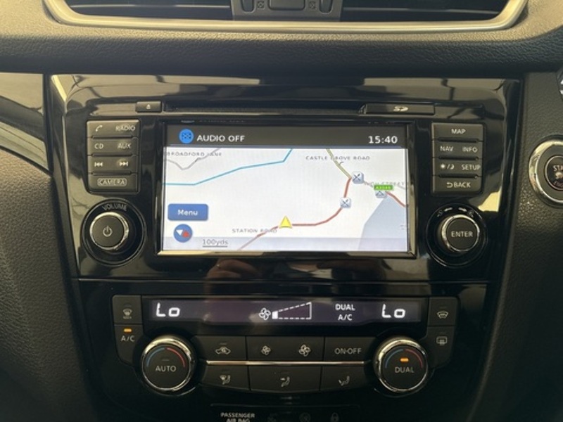 Nissan Qashqai DIG-T Tekna - U75542