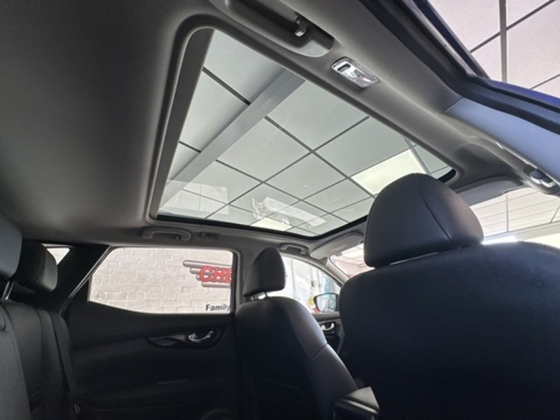 Nissan Qashqai DIG-T Tekna - U75542