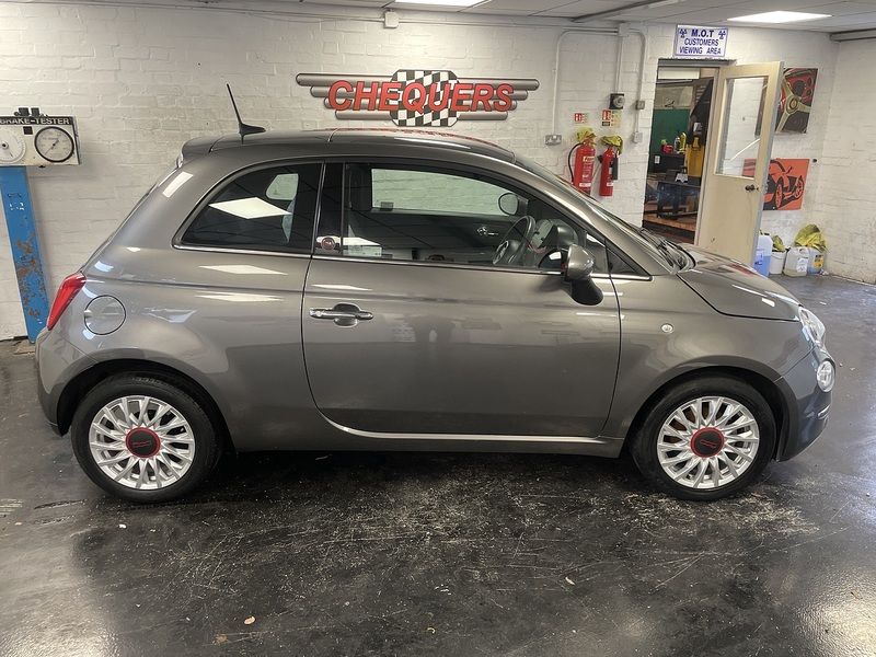 Fiat 500 MHEV RED - U75689
