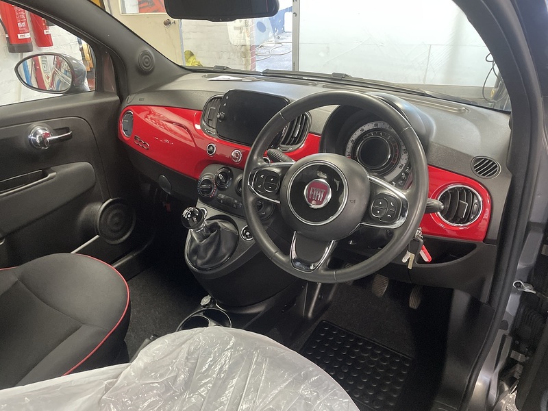 Fiat 500 MHEV RED - U75689