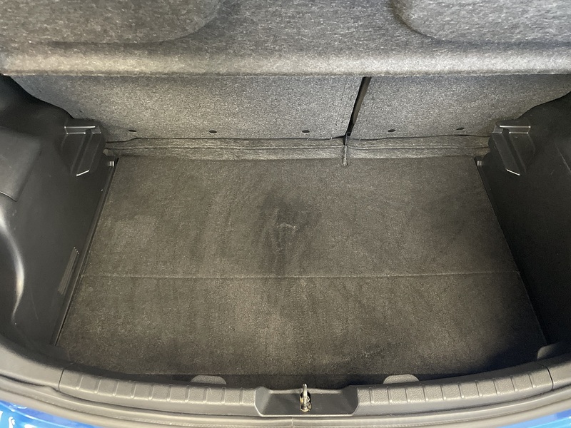 Toyota Yaris VVT-h Excel - U75693