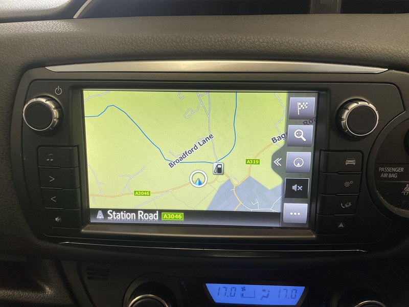 Toyota Yaris VVT-h Excel - U75693