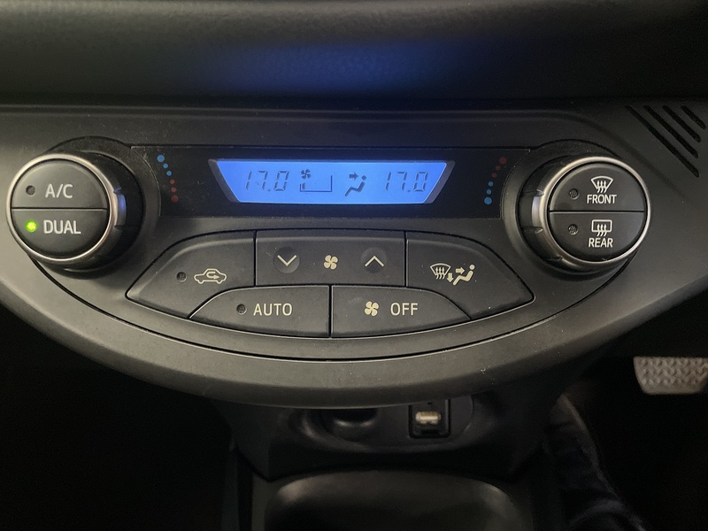 Toyota Yaris VVT-h Excel - U75693