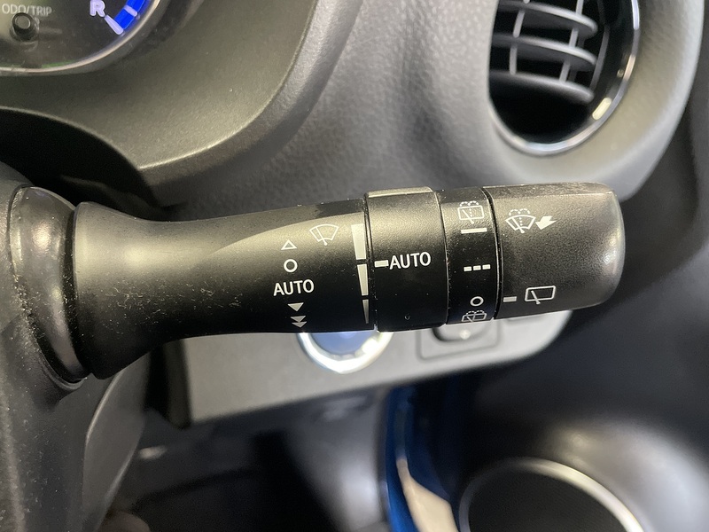 Toyota Yaris VVT-h Excel - U75693