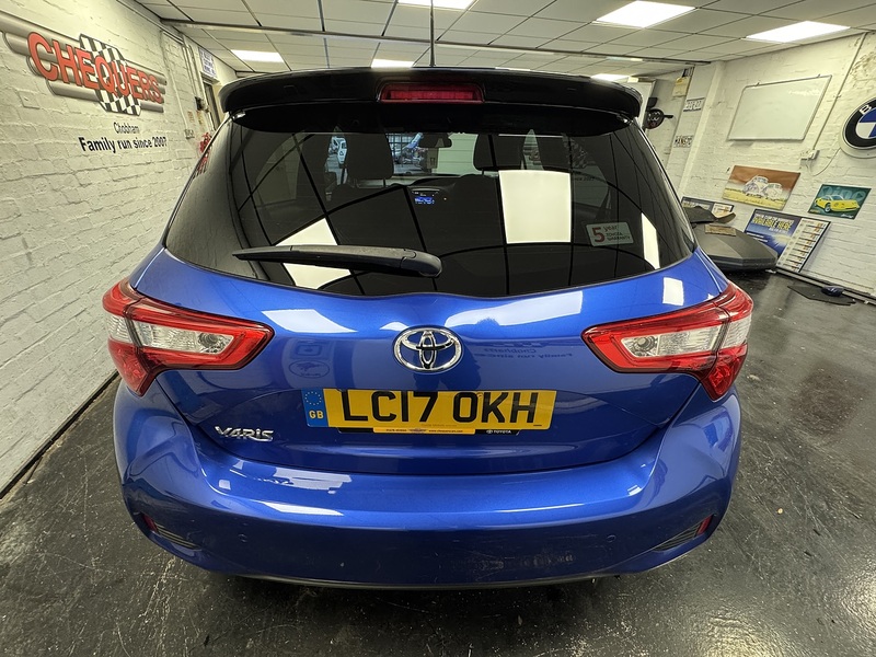 Toyota Yaris VVT-i Blue Bi-Tone - U75719