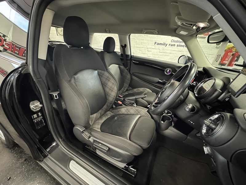 MINI Hatch Cooper - U75724