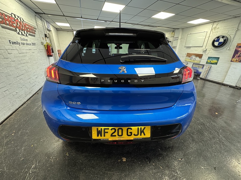 Peugeot 208 PureTech Allure Premium - U75726