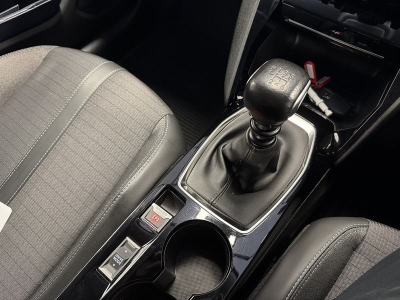 Peugeot 208 PureTech Allure Premium - U75726