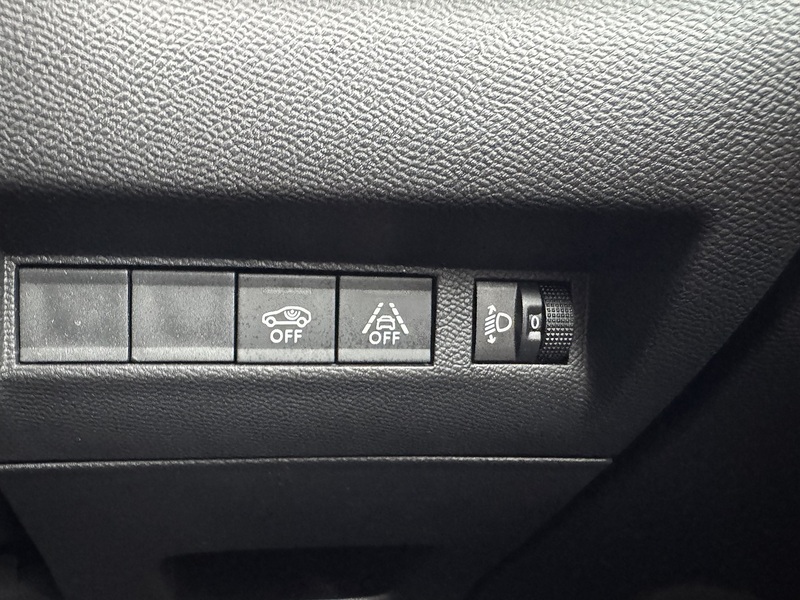 Peugeot 208 PureTech Allure Premium - U75726