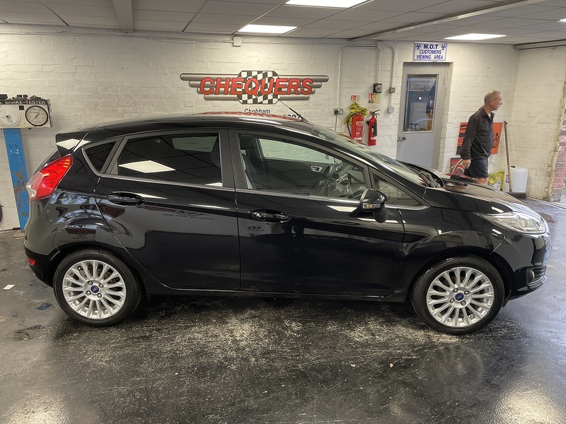 Ford Fiesta T EcoBoost Titanium - U75747