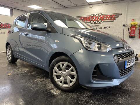 Hyundai i10 0.9 TwinAir Lounge Hatchback 3dr Petrol Dualogic Euro 6 (s/s) (85 bhp)