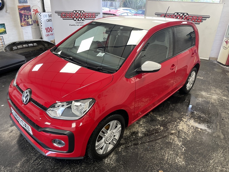 Volkswagen up! High up! - U75762