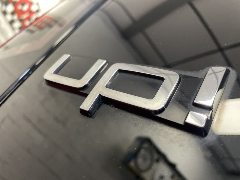 Volkswagen up! High up! - U75762