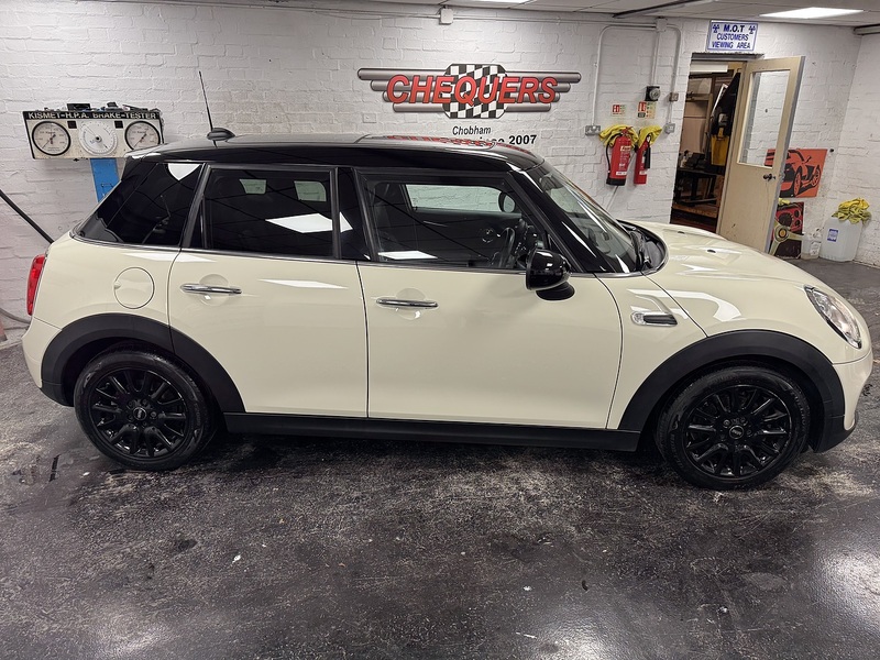 MINI Hatch Cooper - U75764