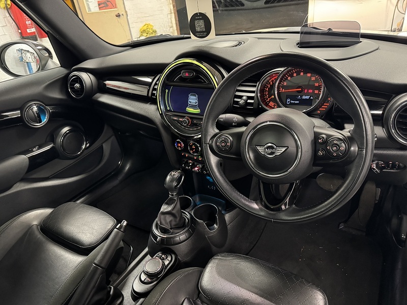 MINI Hatch Cooper - U75764