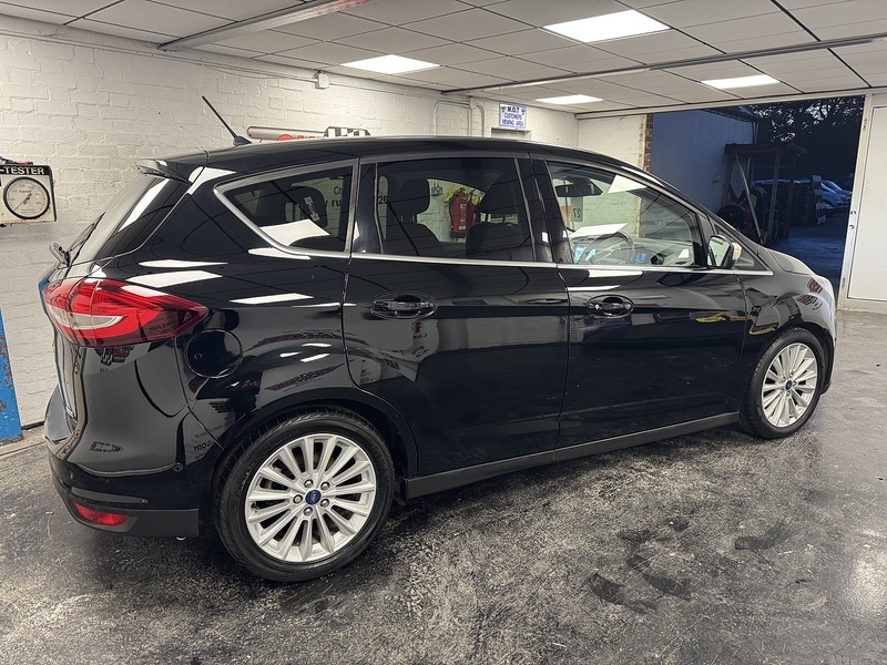 Ford C-Max T EcoBoost Titanium - U75766