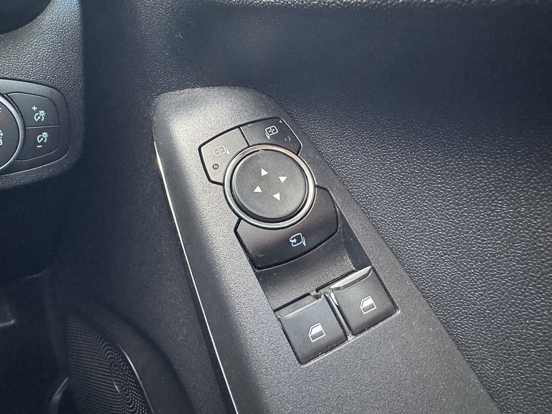 Ford Fiesta T EcoBoost Titanium - U75779