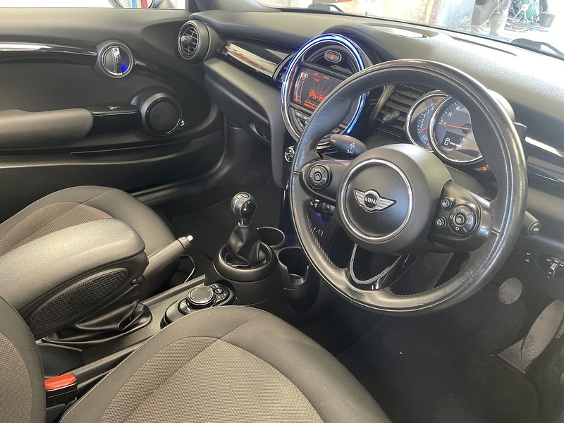 MINI Convertible Cooper - U75784