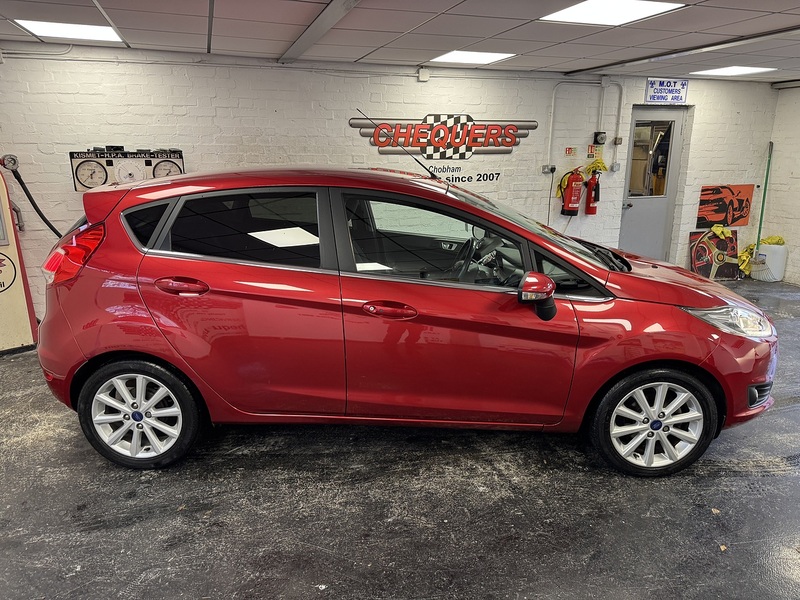 Ford Fiesta T EcoBoost Titanium - U75791