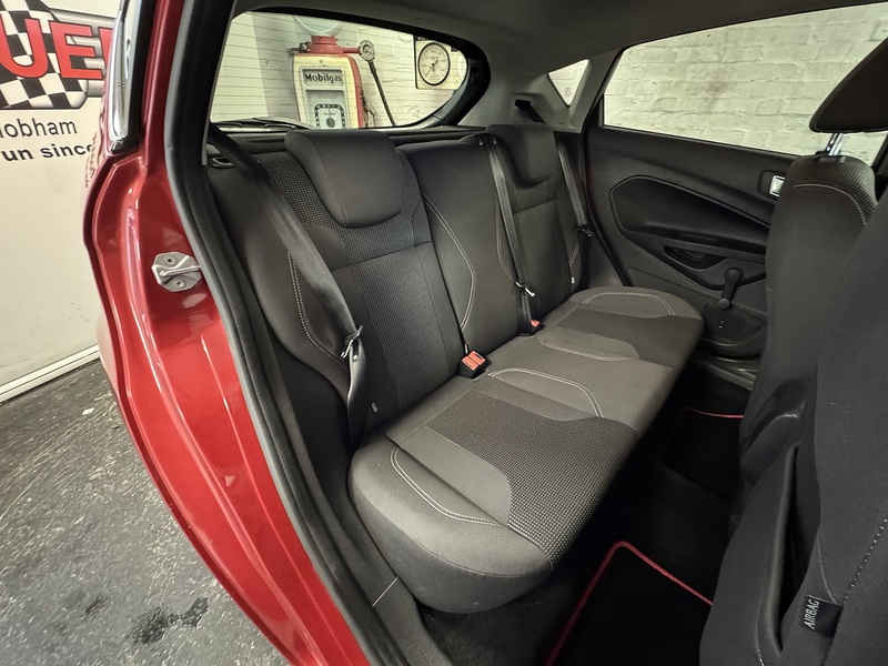 Ford Fiesta T EcoBoost Titanium - U75791