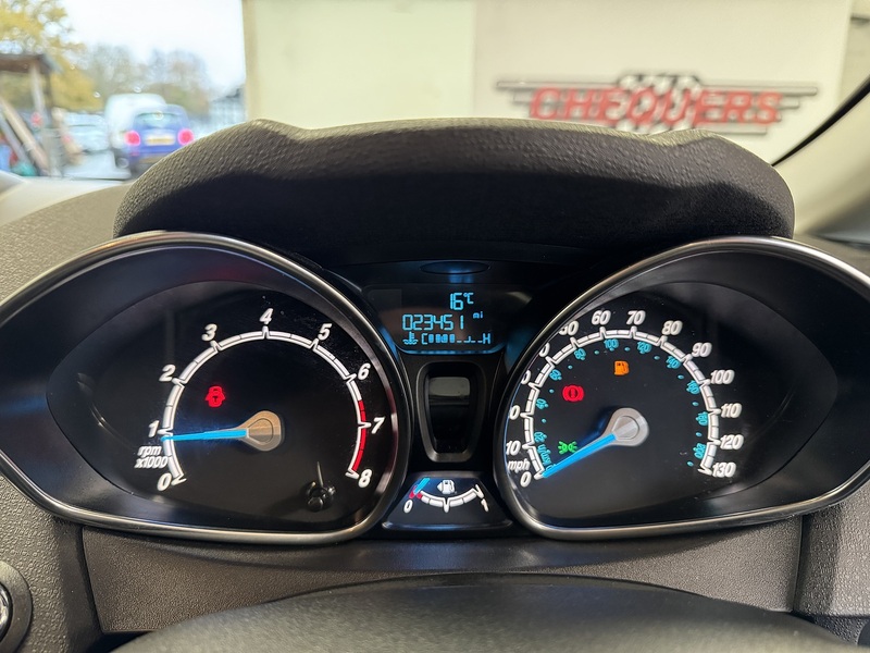 Ford Fiesta T EcoBoost Titanium - U75791