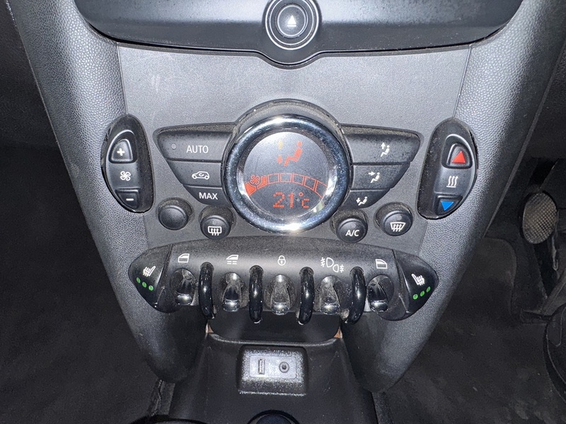 MINI Convertible Cooper - U75792