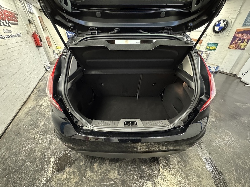 Ford Fiesta Zetec - U75816