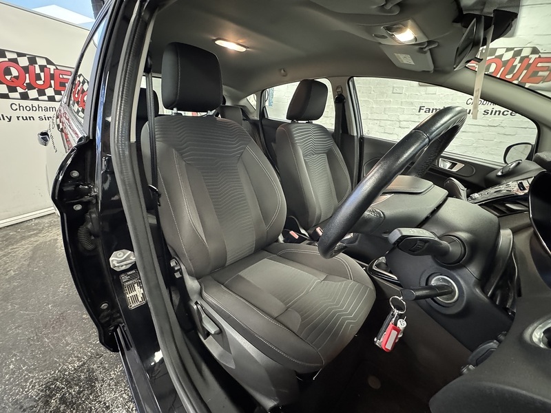 Ford Fiesta Zetec - U75816