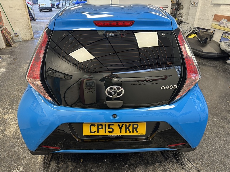 Toyota AYGO VVT-i x-cite - U75824