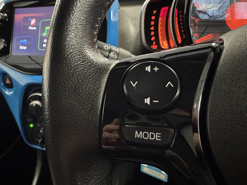 Toyota AYGO VVT-i x-cite - U75824