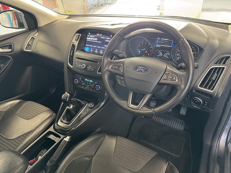 Ford Focus T EcoBoost Titanium X - U75833