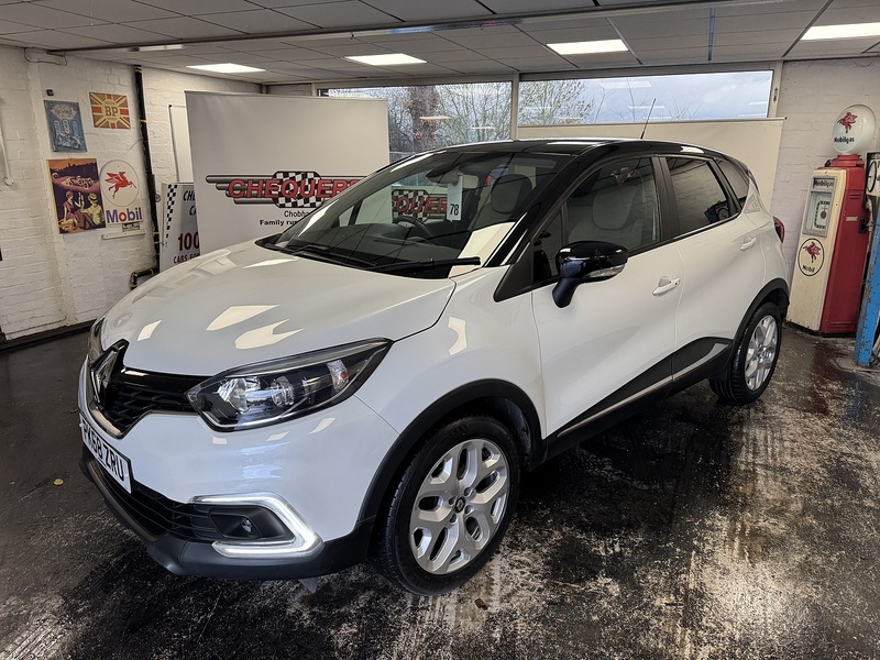 Renault Captur TCe ENERGY Iconic - U75875