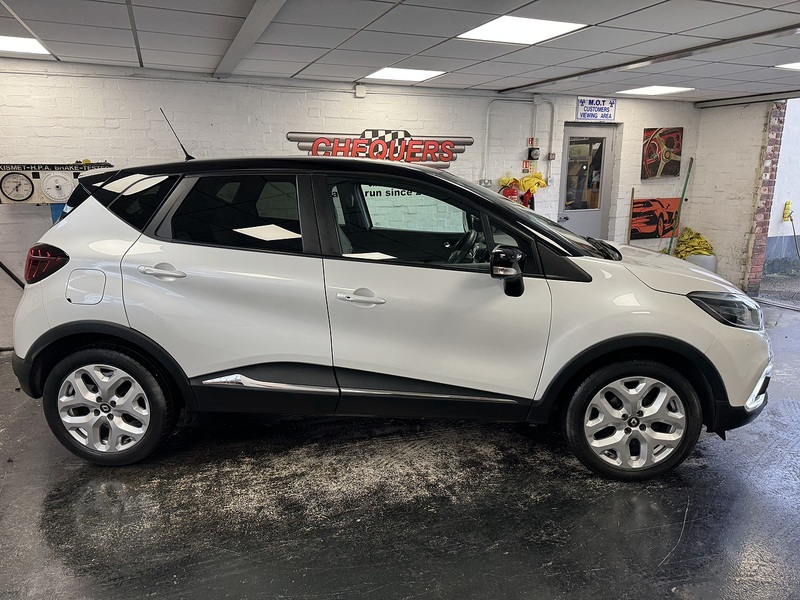 Renault Captur TCe ENERGY Iconic - U75875
