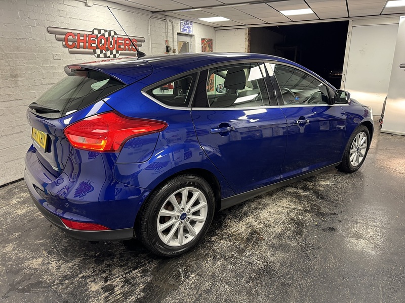 Ford Focus T EcoBoost Titanium - U75883