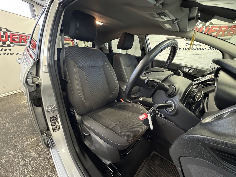 Ford Fiesta T EcoBoost Titanium - U75886