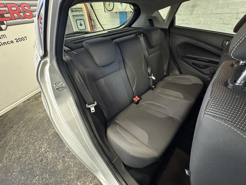 Ford Fiesta T EcoBoost Titanium - U75886